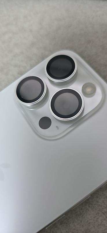 Уюлдук телефондор жана аксессуарлар: IPhone 15 Pro, Колдонулган, 128 ГБ, White Titanium, Коргоочу айнек, 81 % — 8