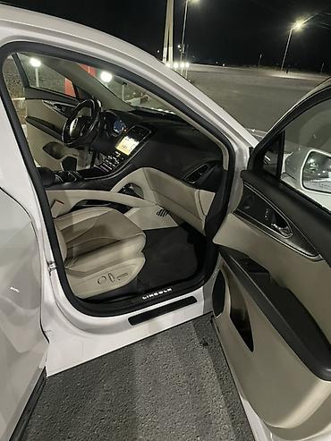 jak авто: Lincoln : 2019 г., 2 л, Автомат, Бензин, Кроссовер — 10