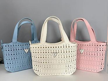 Putni koferi i torbe: GUESS ženska torba + novčanik – set - Elegantan set sastavljen od — 11