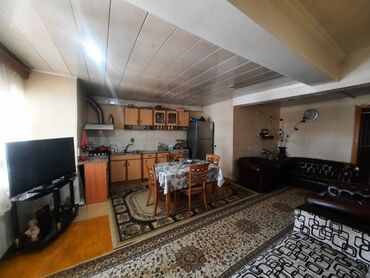 Uzunmüddətli kirayə mənzillər: 5 otaqlı, 90 kv. m, Orta təmir