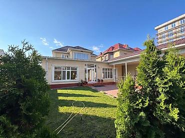 Долгосрочная аренда домов: 270 м², 8 комнат — 4