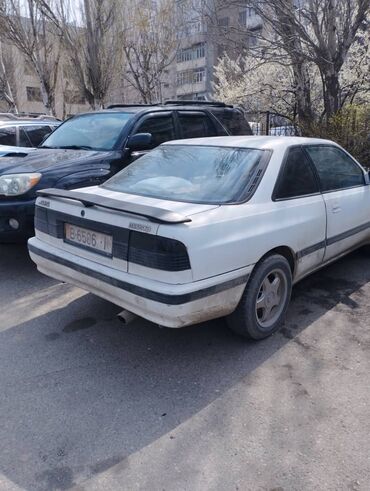 Mazda: Mazda 626: 1988 г., 2 л, Механика, Бензин, Купе