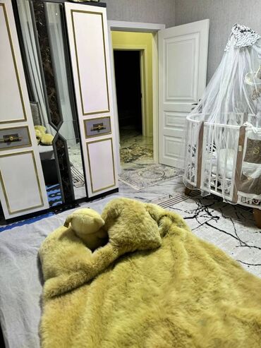 Həyət evləri və villaların satışı: Şüvəlan qəs. 4 otaqlı, 130 kv. m, Yeni təmirli — 8