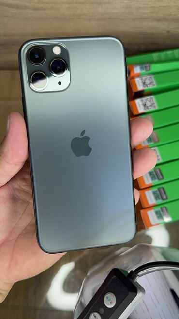 Apple iPhone: IPhone 11 Pro, Б/у, 256 ГБ, Зеленый, Защитное стекло, Чехол, 83 %