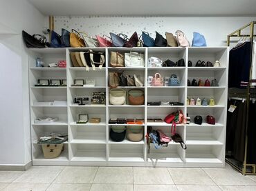 Аксессуары: Продаются полки 38000 сом