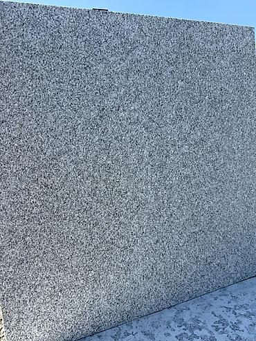 Фасадные гранитные плитки: Гранитные плиты (полированный камень) — ассортимент оттенков и — 6