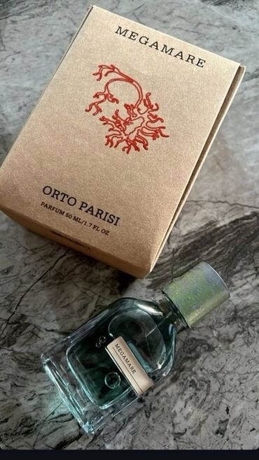 Ətriyyat: Lüks kişi ətirləri seçimi - Dior Sauvage (Eau de Toilette): Tünd mavi — 7