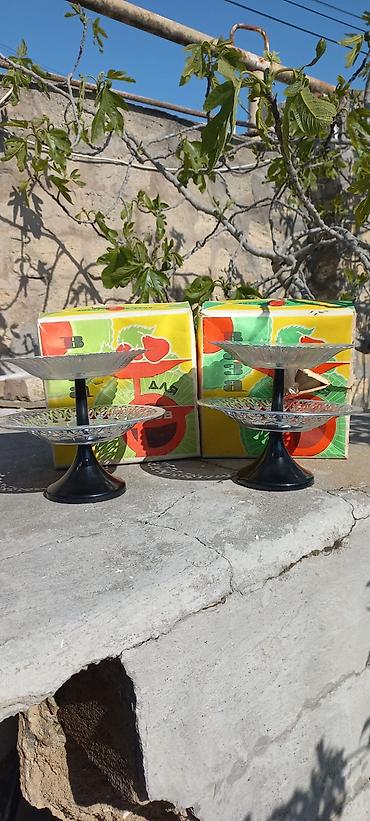 qumu: Məhsul: Sovet dövrünə aid ikiqat meyvə qabı (vaza) - Material — 2
