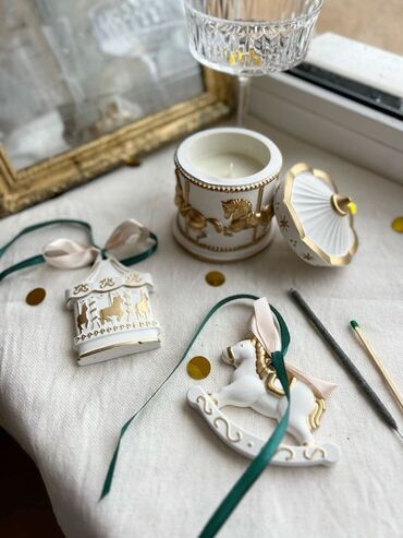 Yeni il oyuncaqları və bəzəkləri: Yeni il hədiyyə və oyuncaqları ətraflı məlumat ücün yaza və ya zəng — 11