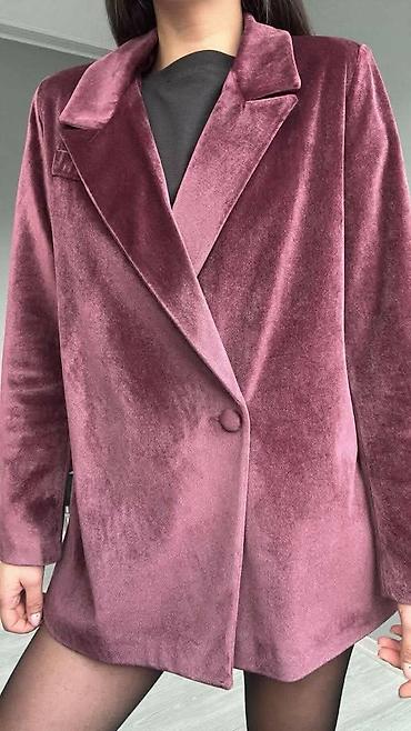 dolce and gabbana jackets: 3200 din — 2