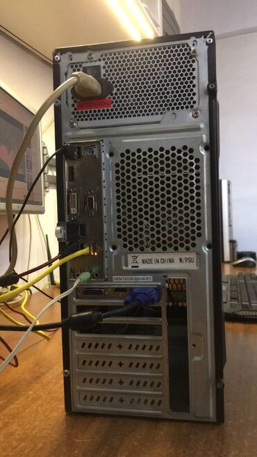 Desktop računari i radne stanice: Desktop lep i stabilan amd masina 100% ispravan procesor amd sempron — 7