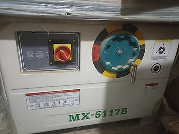 yardimli sekilleri: MX-5117B Frez Dəzgahı (Aşağıdan və ön paneldən görüntülər) - Model — 2