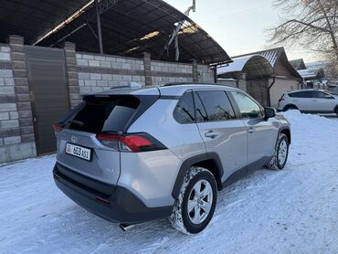 Toyota: Toyota RAV4: 2019 г., 2.5 л, Автомат, Бензин, Кроссовер