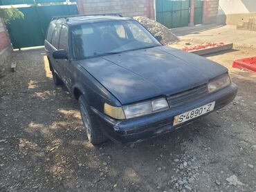 09 машина: Mazda 626: 1989 г., 2 л, Механика, Бензин, Универсал