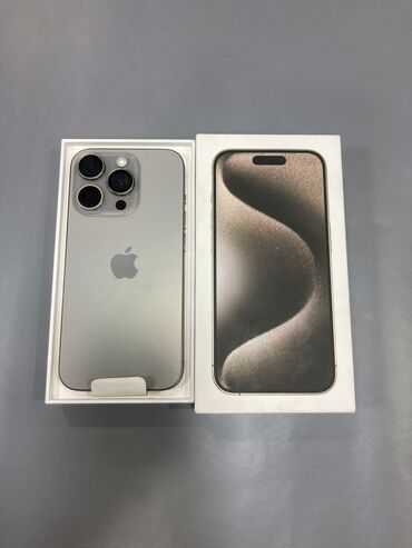 Apple iPhone: IPhone 15 Pro, Б/у, 256 ГБ, Natural Titanium, Зарядное устройство, Защитное стекло, Чехол, 90 %