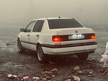 Volkswagen: Volkswagen Vento: 1998 г., 1.8 л, Механика, Бензин — 4