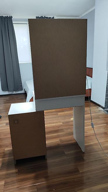 Жасануучу столдор: Даараткана үчүн үстөл, Колдонулган, Күзгүсү менен, түсү - Ак, ЛДСП — 6