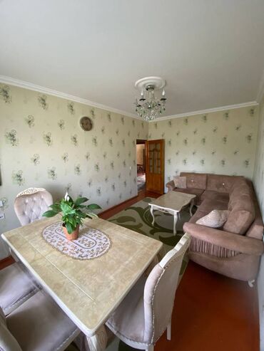 Köhnə tikili: Bakı, Yeni Günəşli Massiv D, 3 otaqlı, Köhnə tikili, 65 kv. m — 2