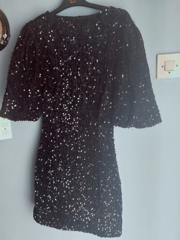 Ostala ženska odeća: Lot ženske odeće – 4 komada 1) Duga haljina, bež/nude ton - Dugi — 32