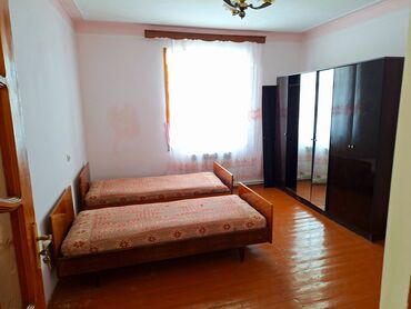 Həyət evləri və villaların satışı: 6 otaqlı, 200 kv. m, Kredit yoxdur, Orta təmir — 15