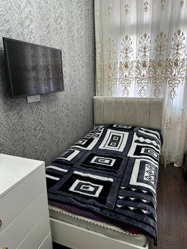 Uzunmüddətli kirayə mənzillər: Yeni Günəşli, D massivi, xəzər inşaat 2 də,16 mərtəbəli binanın 8 ci — 7