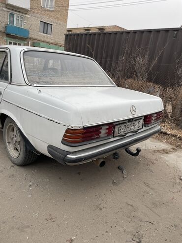 а4 б5: Mercedes-Benz