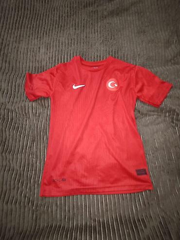 rahat emlak: Türkiye millisi forması satılır. ideal veziyyetde, az geyinilib — 1
