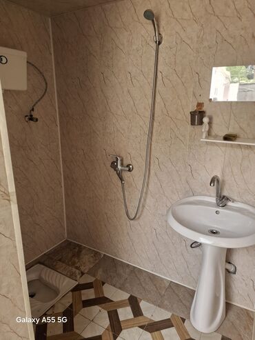 Uzunmüddətli kirayə evlər: 1111 kv. m, 2 otaqlı -da lalafo.az — 10 Uzunmüddətli kirayə evlər: 1111 kv. m, 2 otaqlı — 10