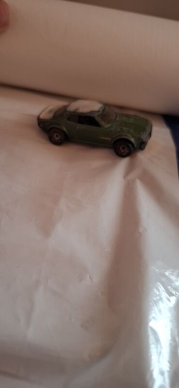 ваза напольная стеклянная высокая без узора: Məhsul: Hot Wheels die-cast model avtomobil - Model: ’70 Toyota