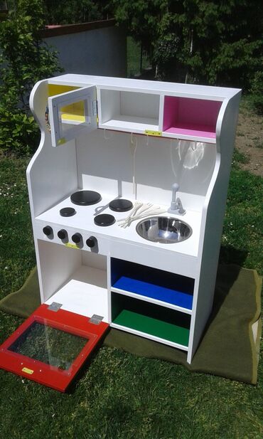 Ostali dečiji nameštaj: Dečija drvena kuhinja za igru – ručno izrađena, stabilna i bogato — 9