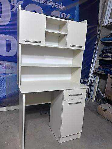 Ağ rəngdə funksional iş/oxu masası - Material: laminat/SUNTalam ağ