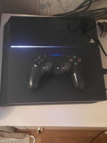 playstation 3 oyun yazılması: Ps4 500 gb yaddaş fat model Sistem versiyası 11.52 Içində 7 online