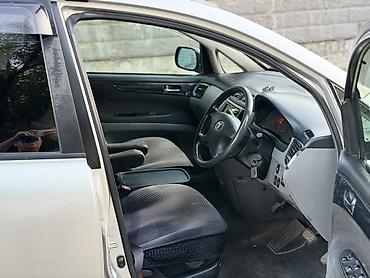 продам дешево: Toyota Ipsum: 2002 г., 2.4 л, Автомат, Бензин, Минивэн — 7