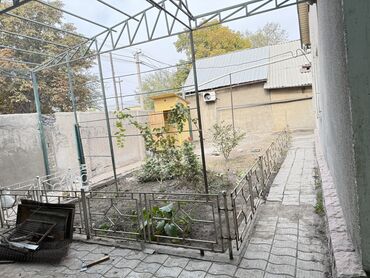 сдам частный дом без посредников рядом просп жибек жолу бишкек: 80 кв. м, 4 бөлмө, Сарай