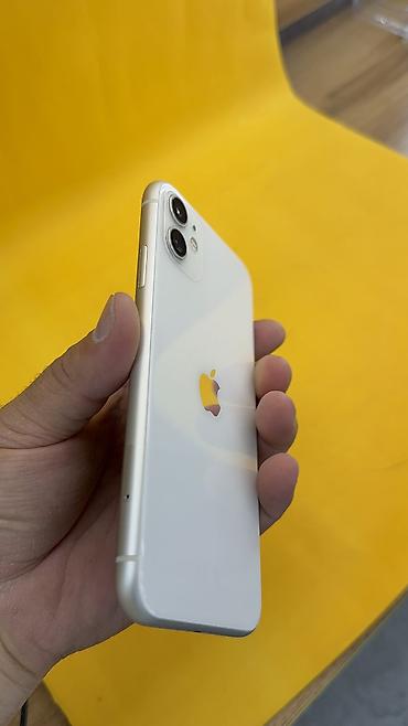 Apple iPhone: IPhone 11, Б/у, 64 ГБ, 80 % — 8