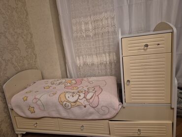 Oğlan və qız üçün, İşlənmiş, Çarpayı, Bazasız, Matras ilə, Siyirməli