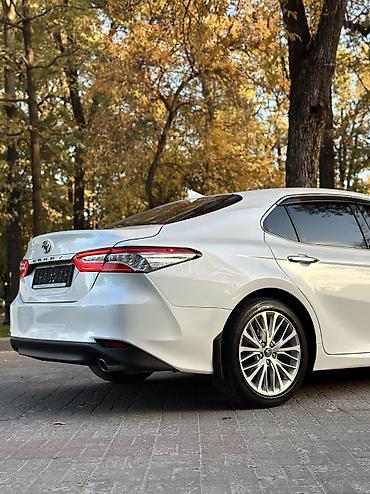 camry 2020: Toyota Camry: 2018 г., Автомат, Бензин, Седан — 8
