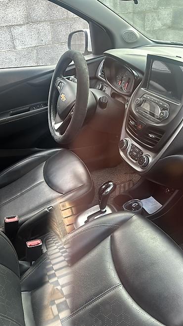 Chevrolet: Chevrolet Spark: 2016 г., 1 л, Автомат, Бензин, Хэтчбэк — 2