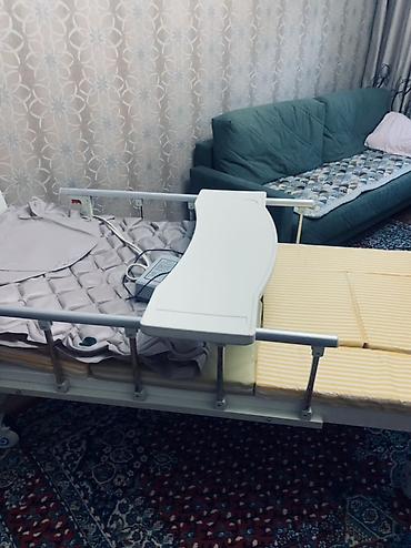 Медициналык эмерек: Функциональная медицинская кровать с комплектом аксессуаров для ухода — 3