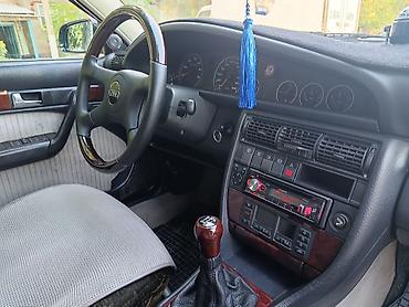 Унаа сатуу: Audi 100: 1992 г., 2.3 л, Кол менен иштөөчү, Бензин, Седан — 10