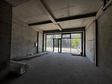 18: Сдаю The entire office: 130 м², В жилом комплексе, Без ремонта, 1 линия — 7