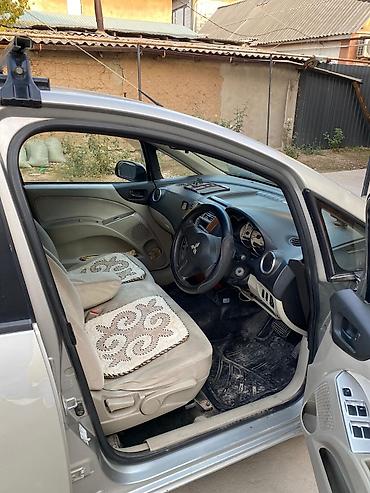 Mitsubishi: Mitsubishi Colt: 2003 г., 1.3 л, Автомат, Бензин, Хэтчбэк — 7