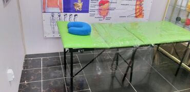 Медицинская мебель - Кыргызстан: Массажный,
кушетки высокопрочный универсальный 3 водном чемодан кол