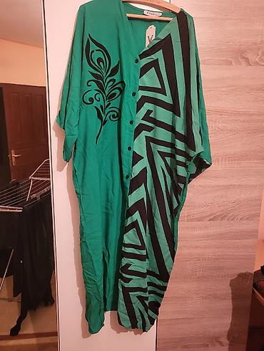 Haljine: Dugačka kimono košulja/haljina sa dugmadima – Viki Woman - Model — 1
