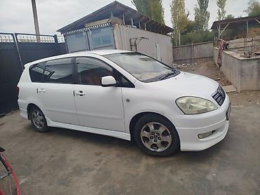 освещение салона: Toyota Ipsum: 2002 г., 2.4 л, Автомат, Газ, Минивэн — 5