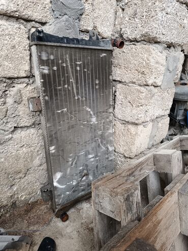 Digər avtomobil ehtiyat hissələri: Məhsul: Avtomobil ehtiyat hissələri toplusu Təsvir: - Qapı komplekti — 2