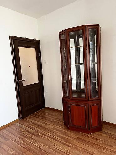 1: 2 комнаты, 52 м², 1 этаж — 5