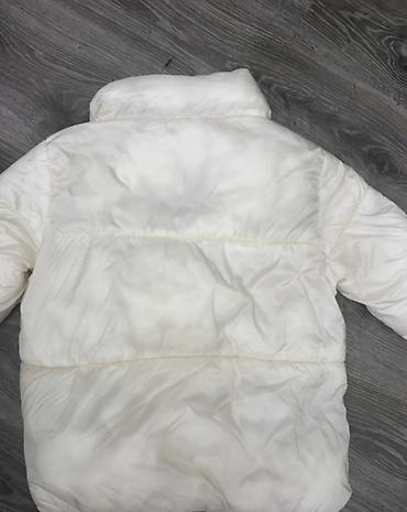 guess ženske zimske jakne: GUESS original jakna, M (38) veličine a dimenzije su: ramena 40 cm — 6