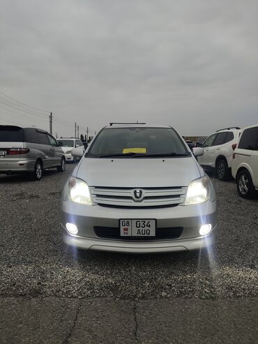 дверь мазда примаси: Toyota ist: 2003 г., 1.3 л, Автомат, Бензин, Хетчбек