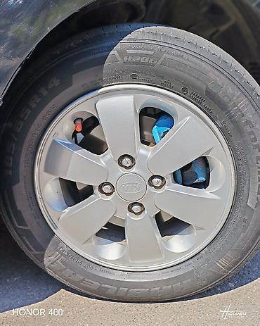 Kia: Kia Rio: 1.4 l | 2006 il Sedan — 17